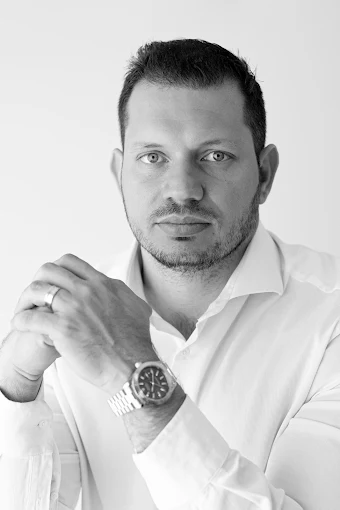 Retrato profissional de Bruno Calsani, advogado em Ribeirão Preto